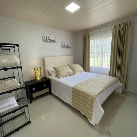 Apartamentos En Sarchi Ngoại thất bức ảnh